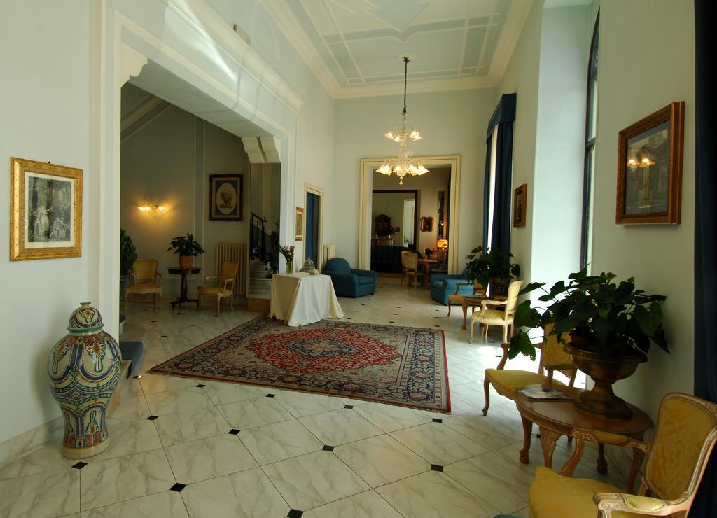 Grande Albergo Quattro Stagioni Ριέτι Εξωτερικό φωτογραφία