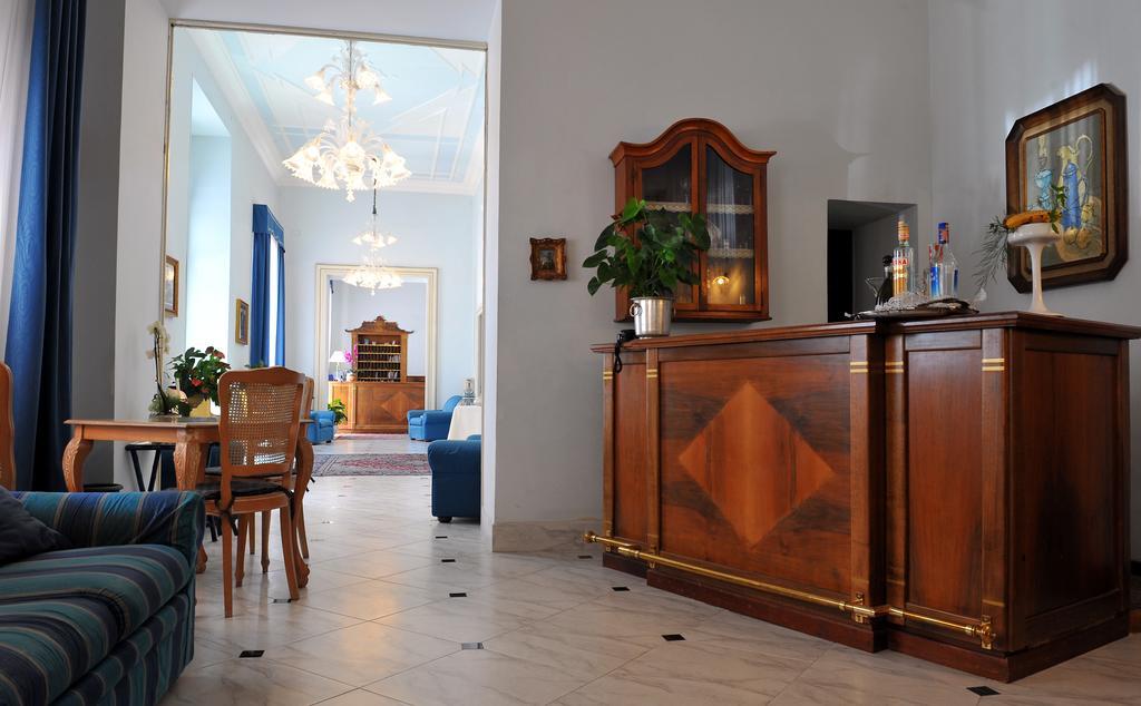 Grande Albergo Quattro Stagioni Ριέτι Εξωτερικό φωτογραφία