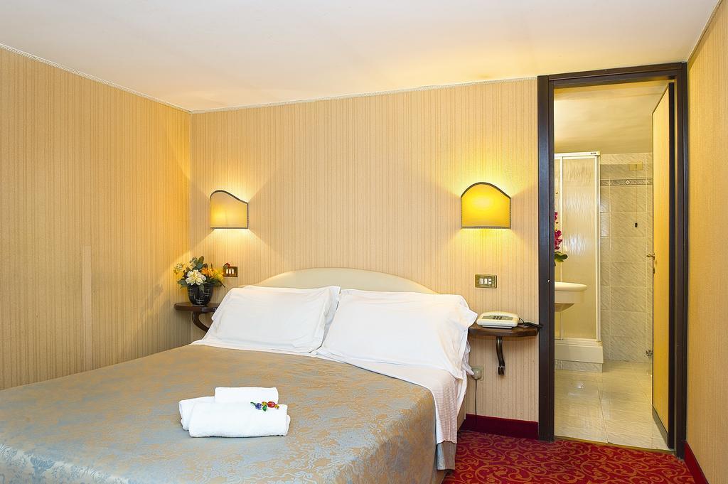 Grande Albergo Quattro Stagioni Ριέτι Δωμάτιο φωτογραφία