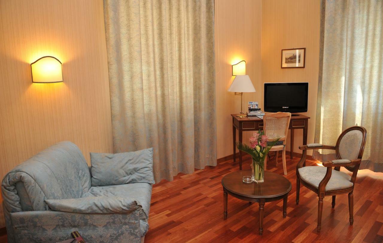 Grande Albergo Quattro Stagioni Ριέτι Εξωτερικό φωτογραφία