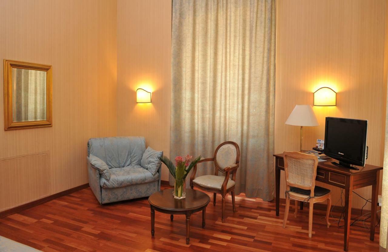 Grande Albergo Quattro Stagioni Ριέτι Εξωτερικό φωτογραφία