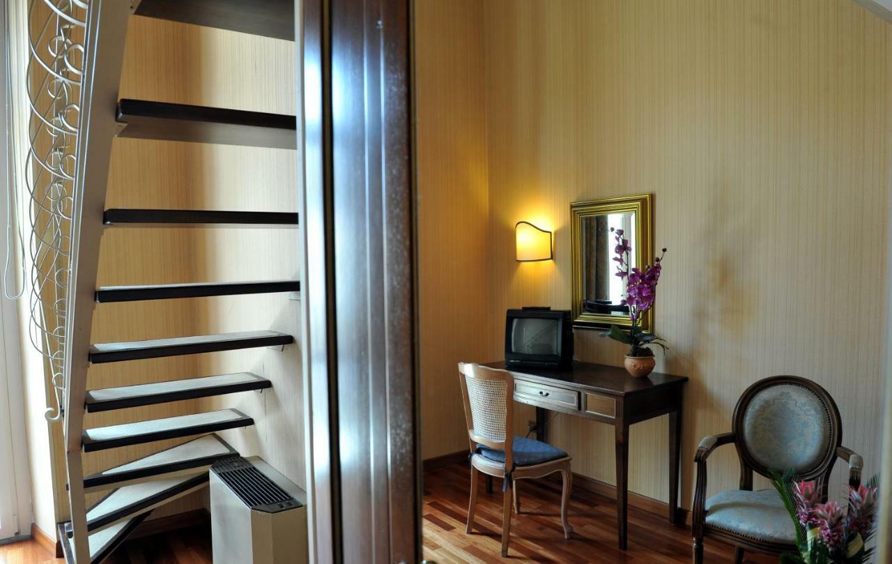 Grande Albergo Quattro Stagioni Ριέτι Εξωτερικό φωτογραφία